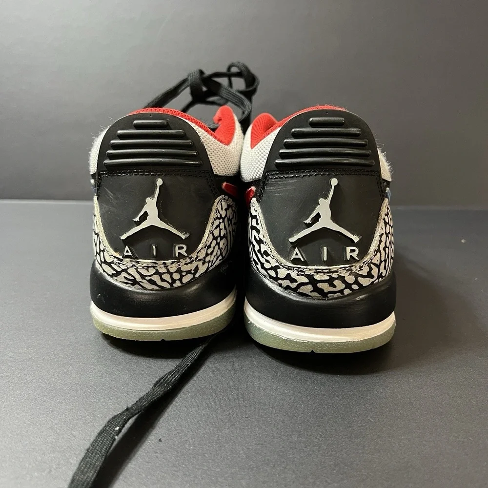 Nike Jordan's Air Legacy 312 Low Sneakers 6.5 Y CD9054-004